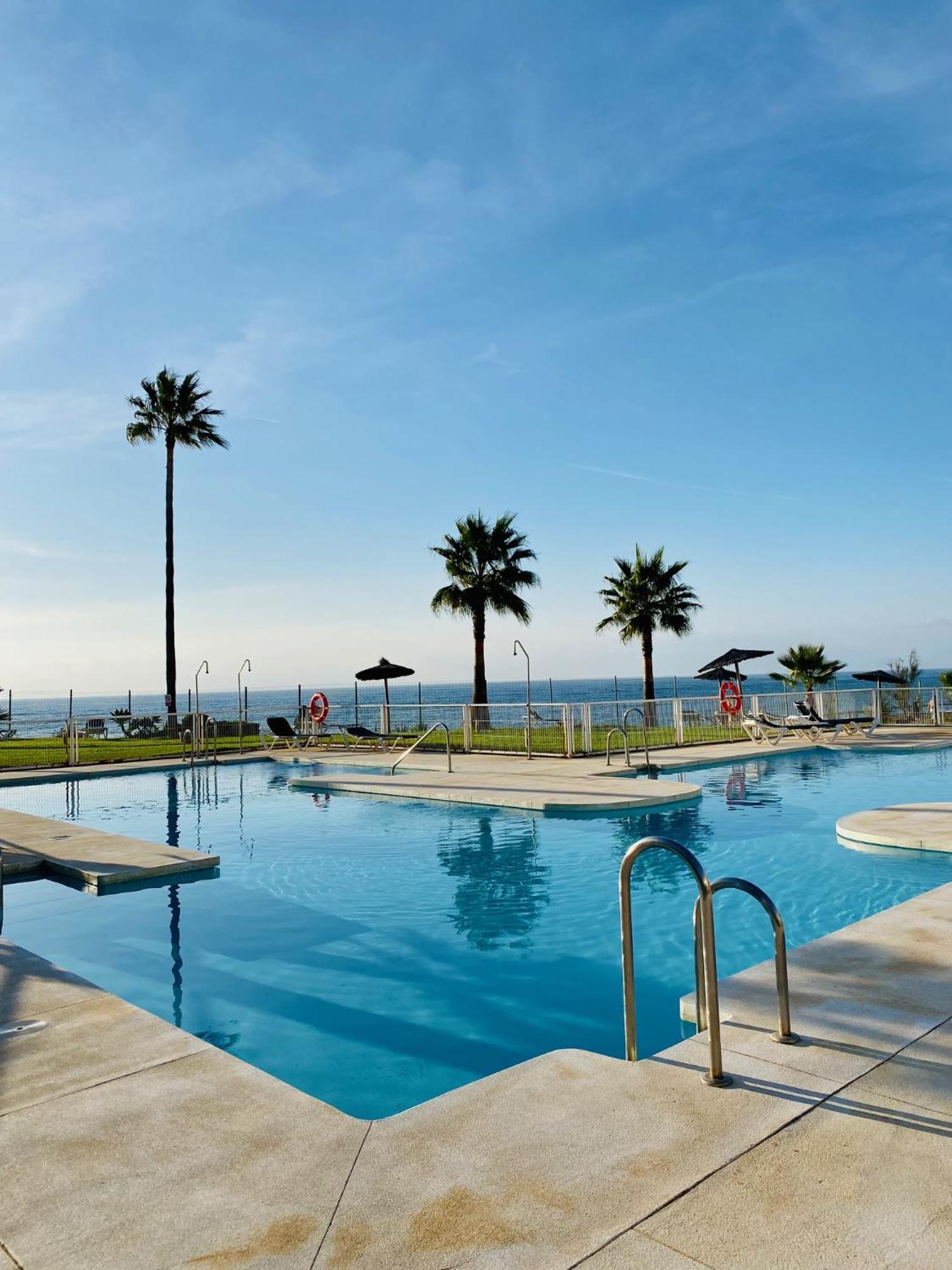 Sunshine Beach Front Complex, Wifi, Modern Casares Εξωτερικό φωτογραφία