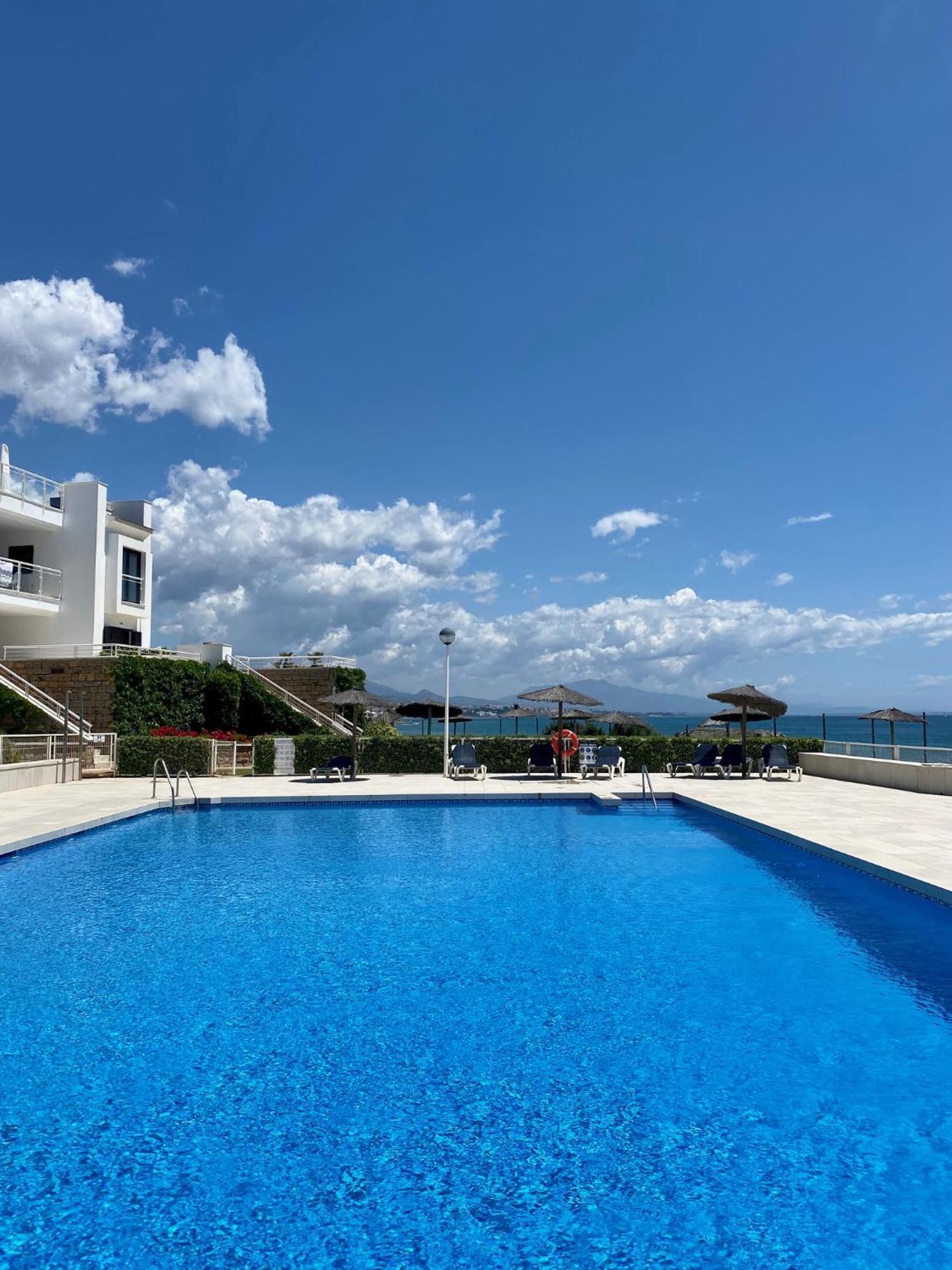 Sunshine Beach Front Complex, Wifi, Modern Casares Εξωτερικό φωτογραφία